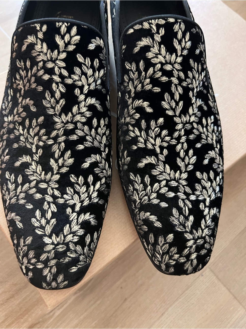 Christian Louboutin New Shoes 42 - 9 sku890 100% Authentic - Picture 2 of 11
